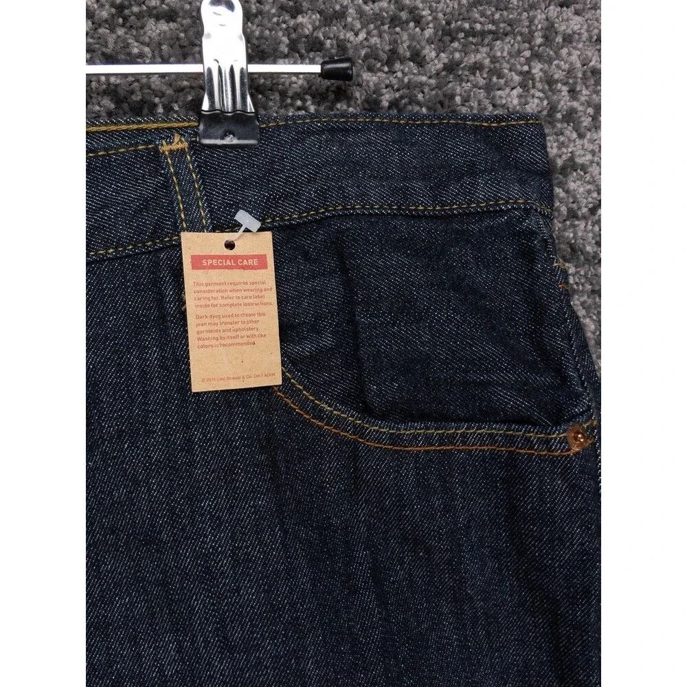 Levis levis denizen